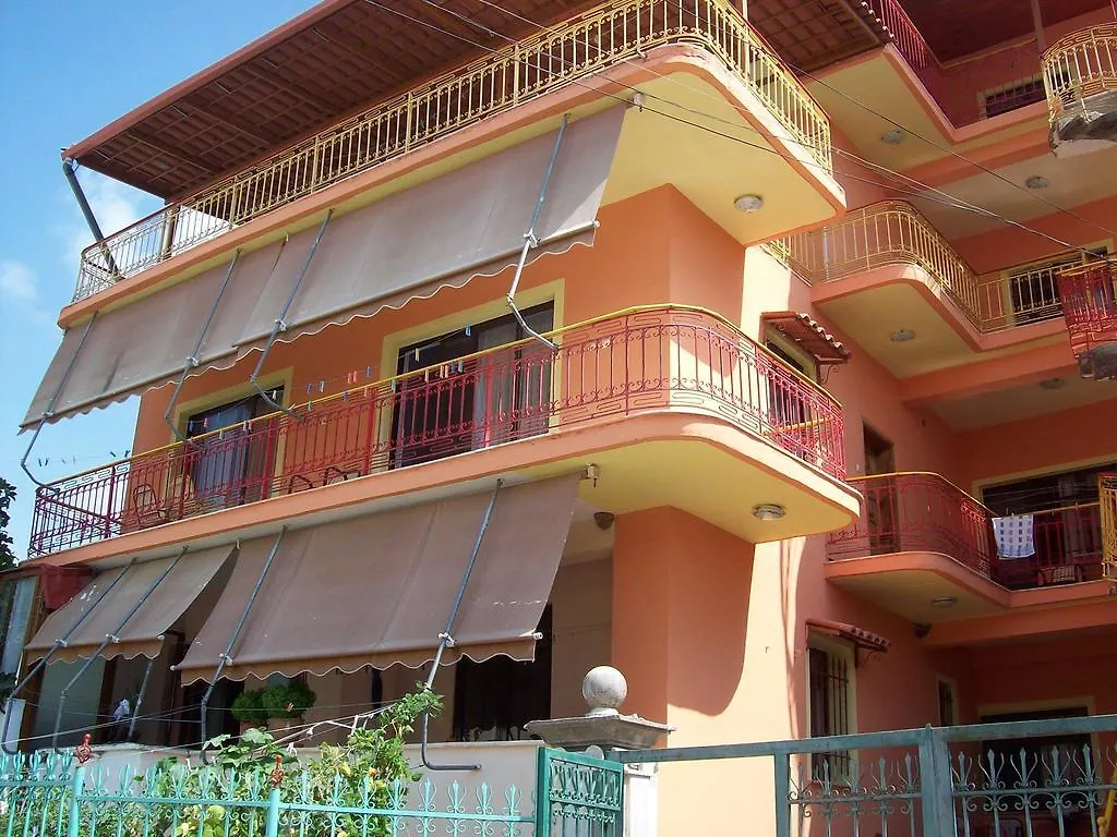 Apartamente plazhi Sarandë